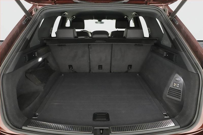 Volkswagen Touareg (2020) R-Line 3.0 TDI - fotka 21 z 23