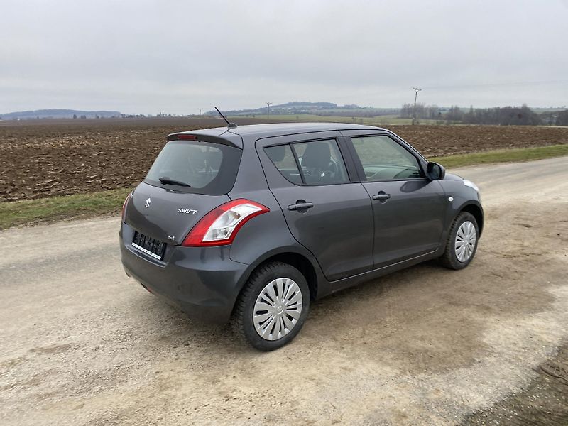 Suzuki Swift (2013) 4x4 69kw - fotka 5 z 18