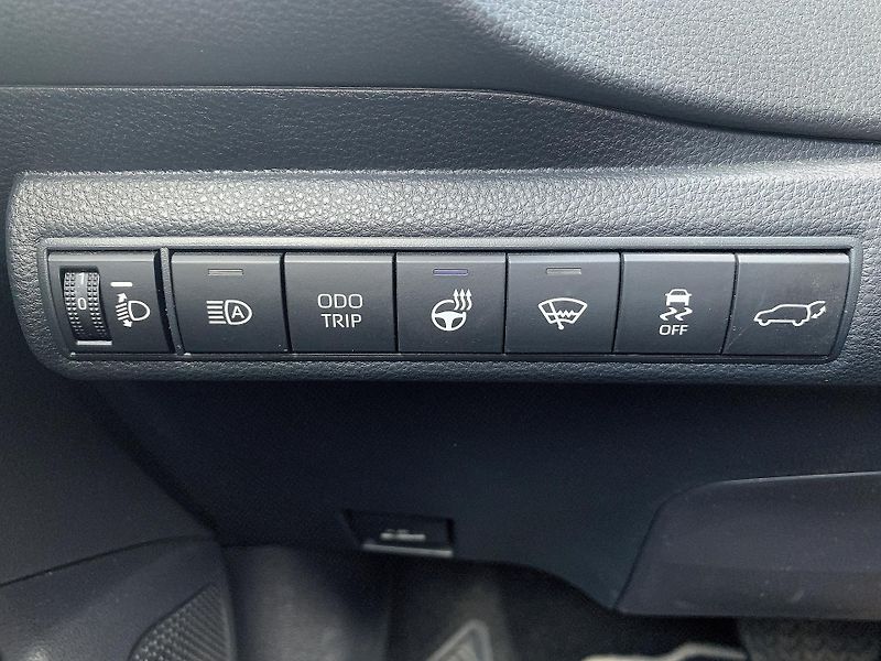 Toyota Corolla TS STYLE 1.8 HEV 103kW e-CVT - fotka 21 z 32