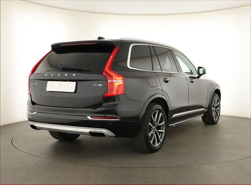 Volvo XC90 (2017) D5 AWD, 4X4, Automat - fotka 5 z 18