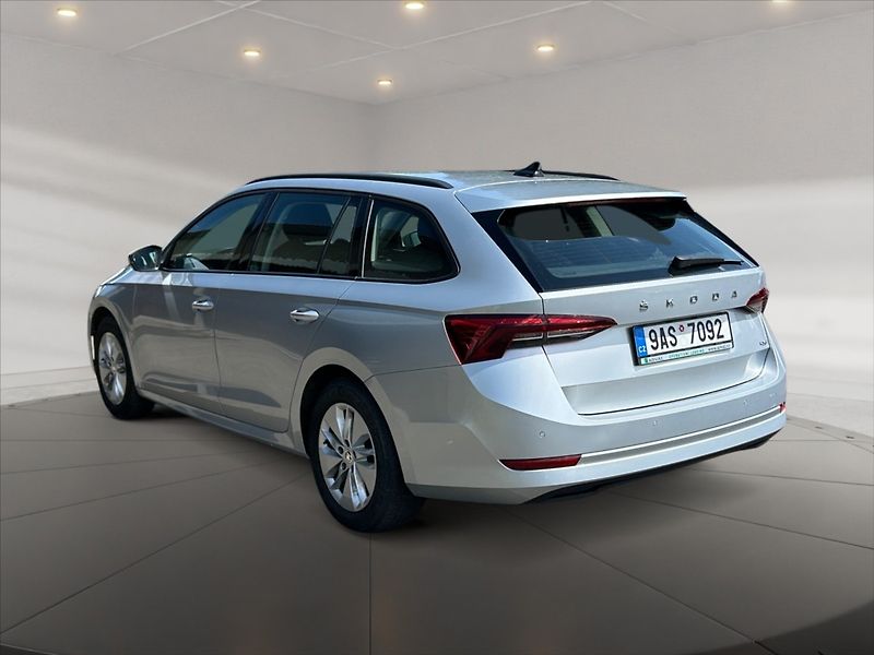Škoda Octavia 2,0 TDI 110 4x4 Ambition DSG - fotka 4 z 11
