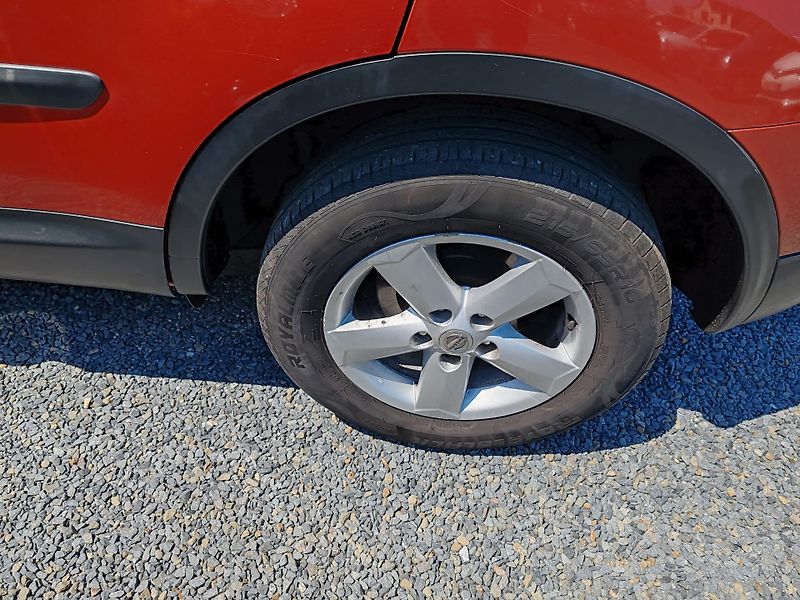 Nissan Qashqai 1.6  - fotka 7 z 19