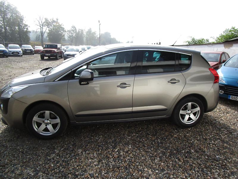Peugeot 3008 1,6-115KW-NOVÉ KOTOUČE+BATERIE - fotka 3 z 15