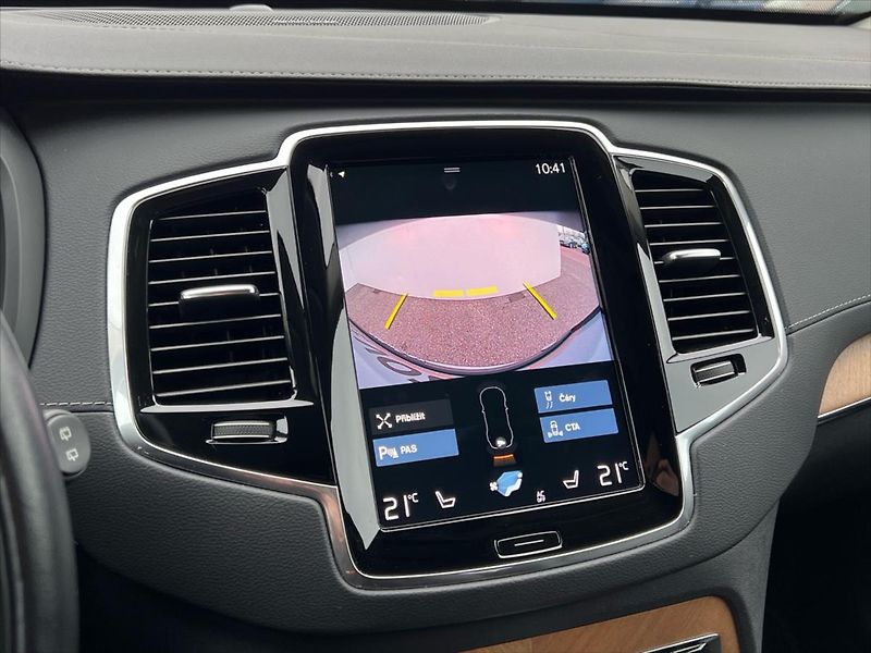 Volvo XC90 2,0 173 kW AWD 8A/T INSCRIPTIO - fotka 17 z 32