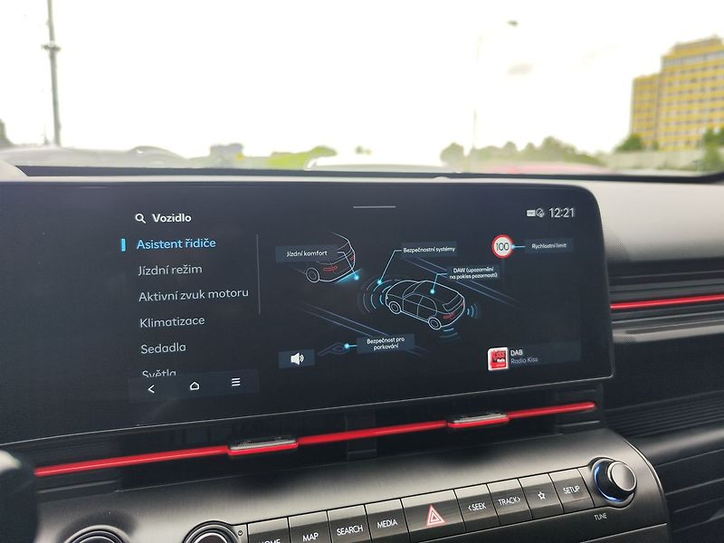 Hyundai Kona EV65kWh/150kW N-Line+ - fotka 24 z 39