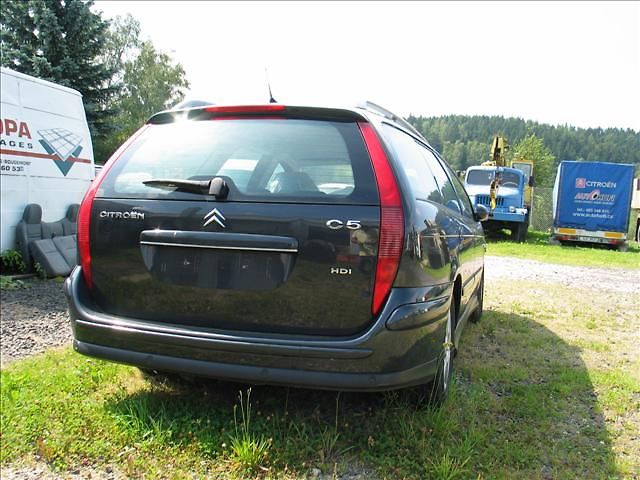Citroën C5 2,2 HDi  16V SX - fotka 8 z 14