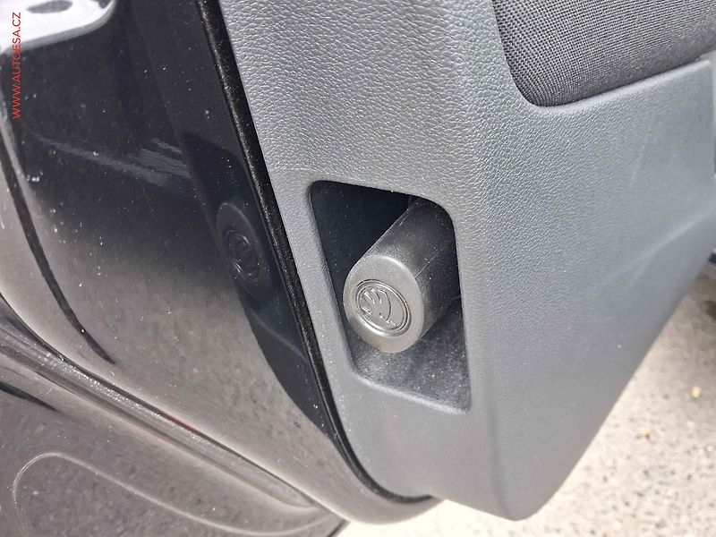 Škoda Kamiq (2021) 1.0 TSi, Clever, LED, navi - fotka 13 z 18