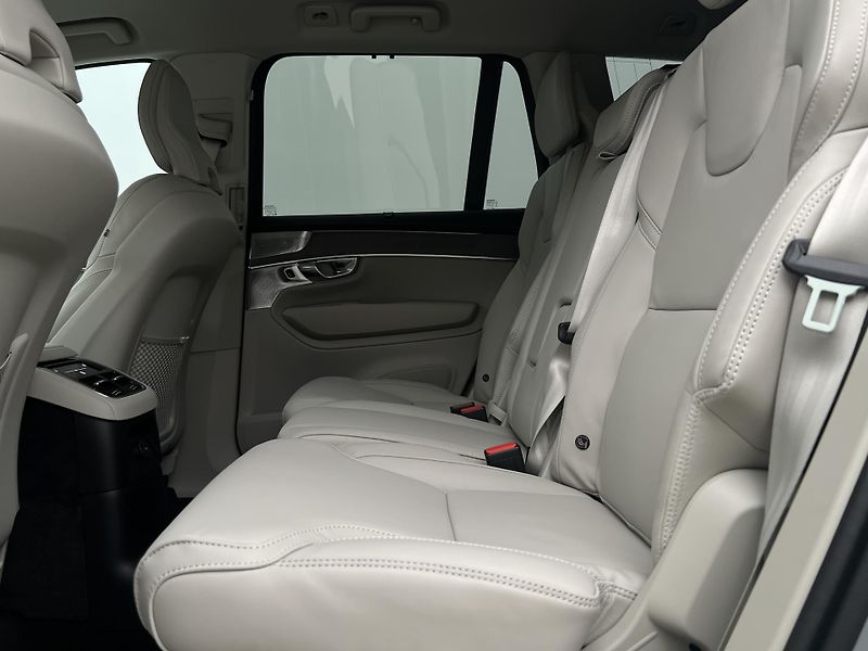 Volvo XC90 (2026) T8 AWD PLUS BRIGHT - fotka 5 z 45