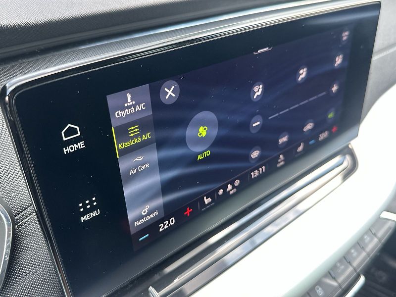 Škoda Octavia (2023) Combi 1.5 TSI e-TEC DSG Style+ - fotka 15 z 35