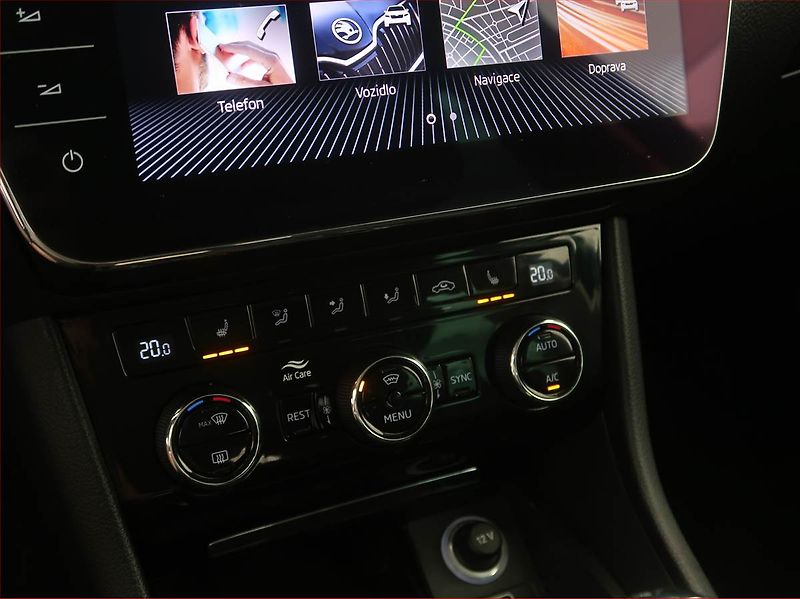 Škoda Superb (2018) Style Plus 2.0 TDI - fotka 14 z 16