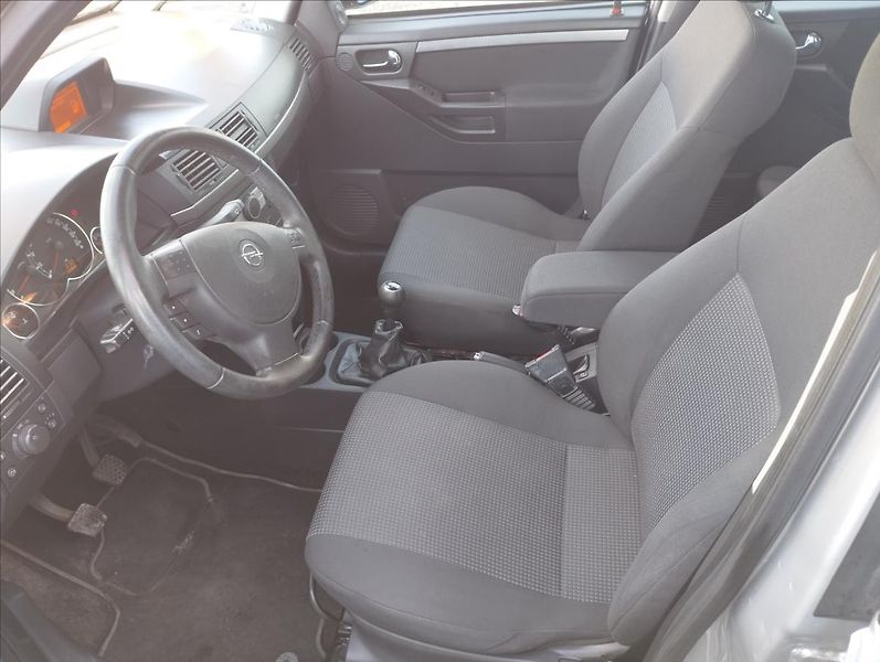 Opel Meriva 1,4 i 66KW ČR, 1.MAJITELKA - fotka 7 z 17