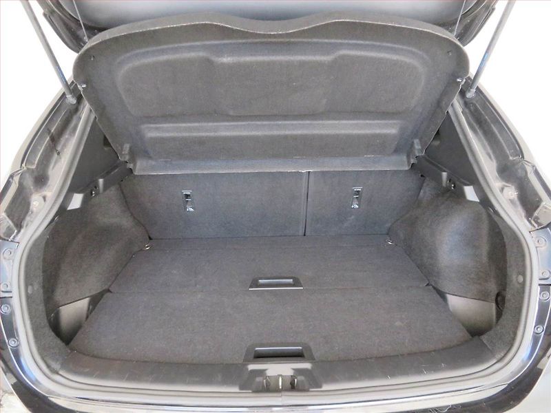 Nissan Qashqai (2018) N-Connecta 1.2 DIG-T - fotka 14 z 17