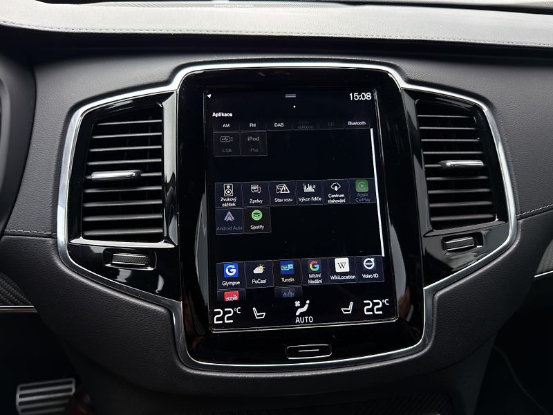 Volvo XC90 D5 AWD R-DESIGN PRO // VZDUCH  - fotka 44 z 60