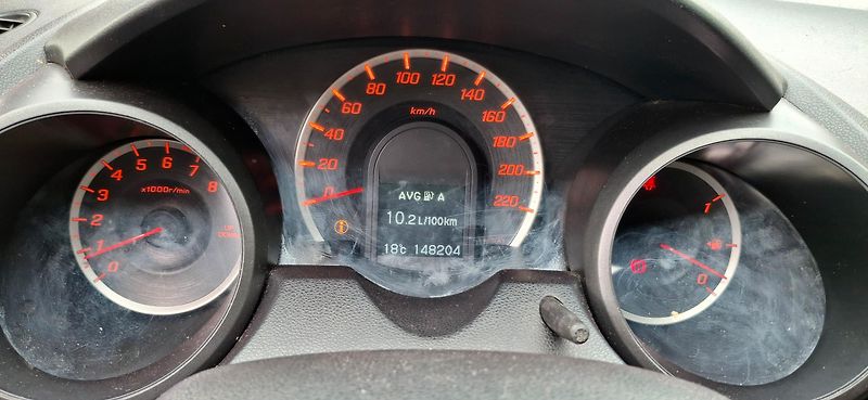 Honda Jazz 1.4 VTEC 73 KW - fotka 26 z 37