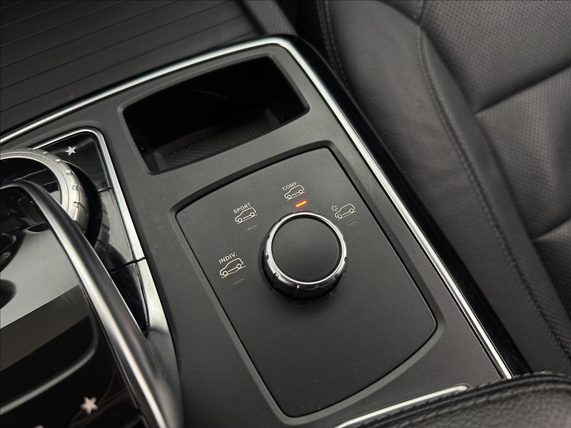 Mercedes-Benz GLE 3,0 350d AMG COUPE LED DPH ČR - fotka 28 z 43