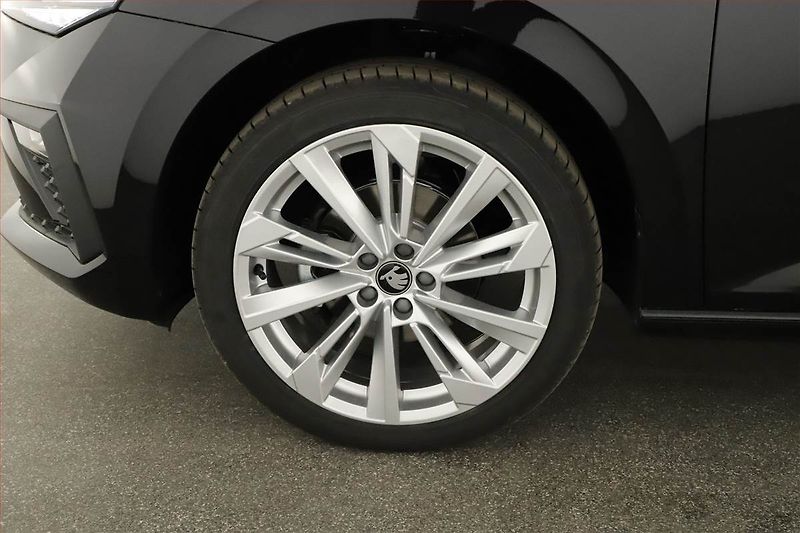 Škoda Scala (2025) 1.0 TSI, Drive - fotka 16 z 16