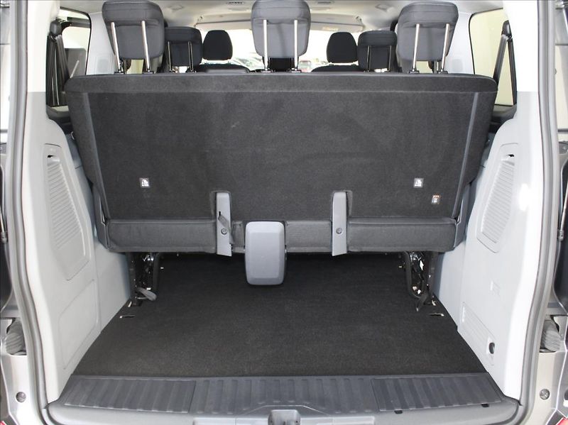 Ford Tourneo Custom 2,0 EB 110kW Limited 8-míst ČR - fotka 19 z 20