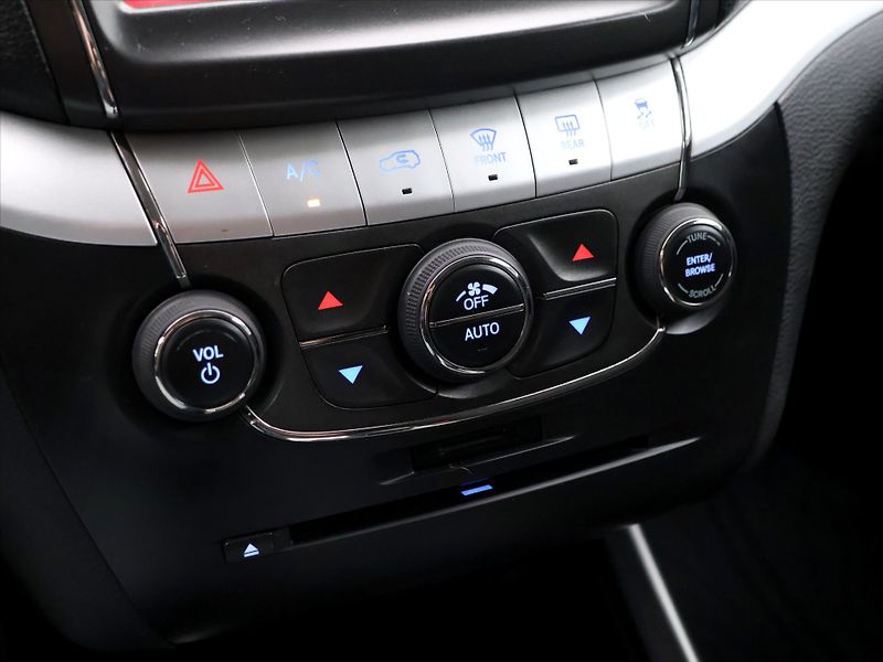 Fiat Freemont 2,0 Multijet 125kW Urban Aut C - fotka 27 z 37