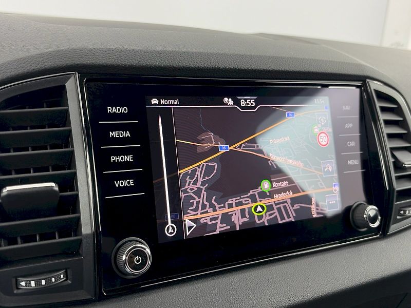 Škoda Karoq (2026) DSG 2.0 TDI 110 kW 4x4 Sportli - fotka 11 z 35