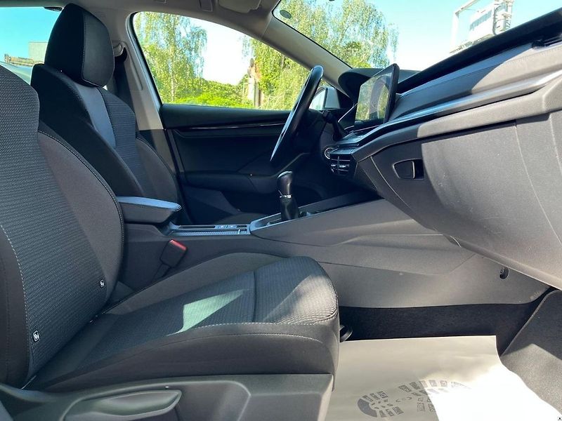 Škoda Octavia 2.0TDI-85KW/2022/1M,WEBASTO-ZÁ - fotka 26 z 48
