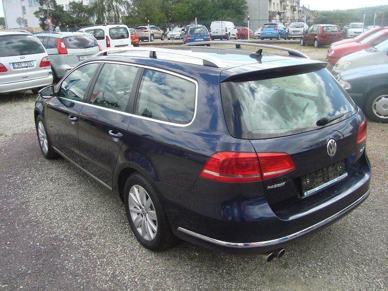 Volkswagen Passat (2013) 2,0 TSi - fotka 4 z 18