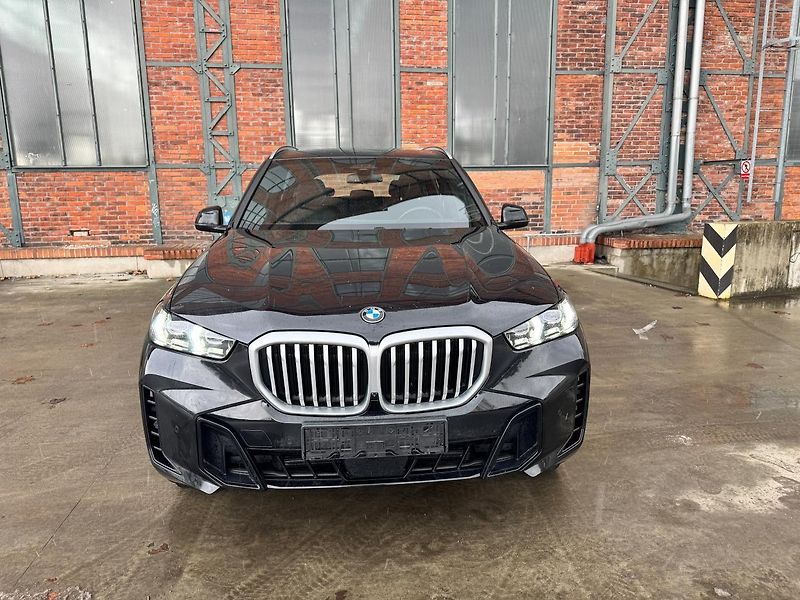 BMW X5 (2024) xDrive30d M SPORT PAKET - fotka 4 z 28