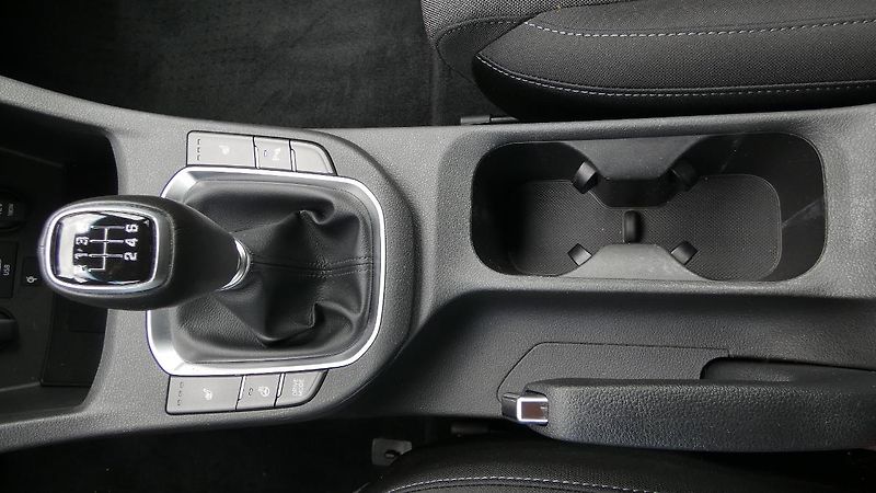Hyundai i30 Kombi 1.5 T-GDI mHEV Smart - fotka 18 z 23