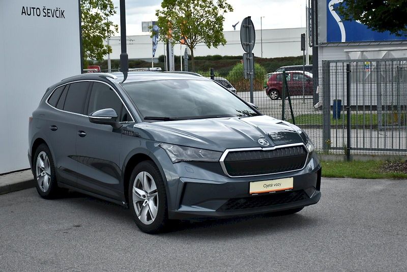Škoda Enyaq (2021) 80  82 kWh  1  50 kW      1° p - fotka 6 z 24
