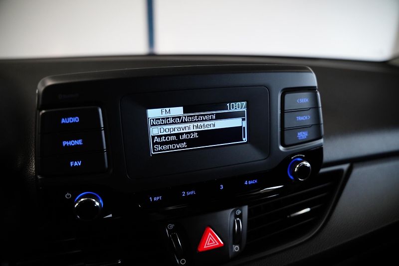 Hyundai i30 - fotka 20 z 26