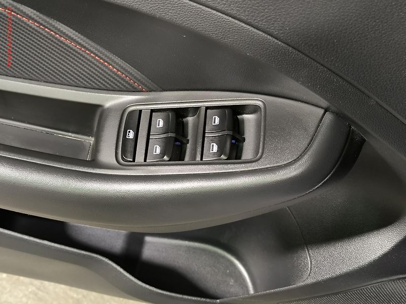 MG ZS (2022) 1.0 T- GDi, 1.maj,ČR - fotka 17 z 17