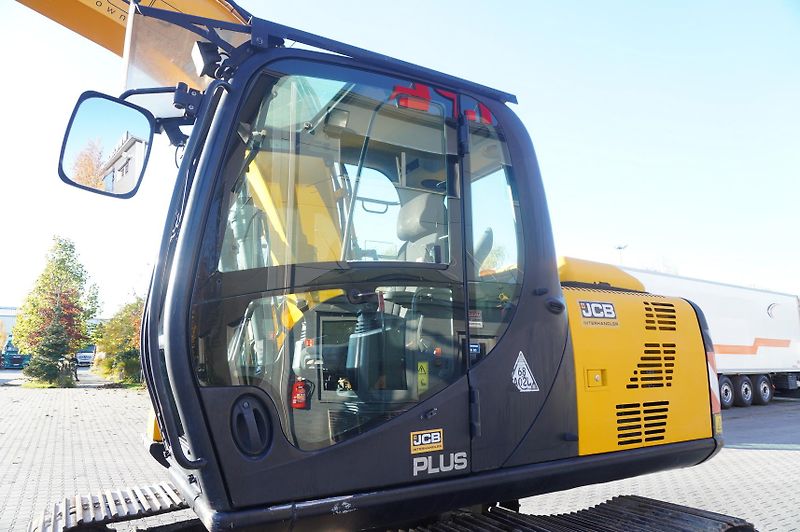 JCB (2016) JS 145LC crawler excavator - fotka 19 z 24