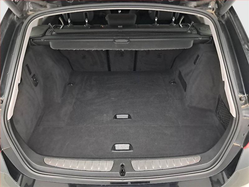 BMW Řada 3 (2015) 320 d, Serv.kniha, Tempomat - fotka 14 z 17