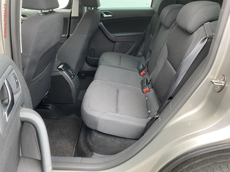 Škoda Yeti (2011) 2.0 TDi 4x4, Experience, - fotka 10 z 16
