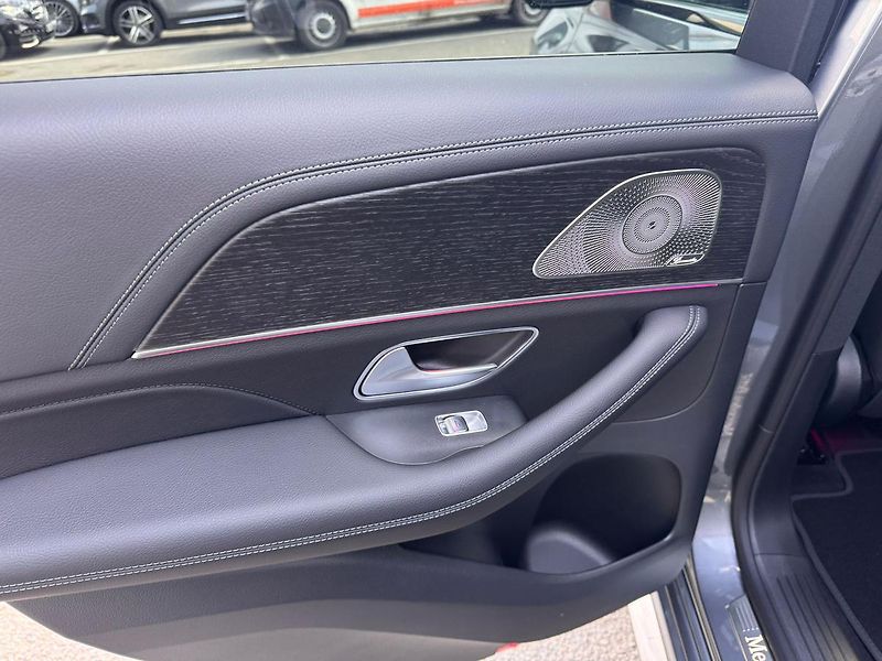 Mercedes-Benz GLE (2026) 300 d 4MATIC - fotka 10 z 23