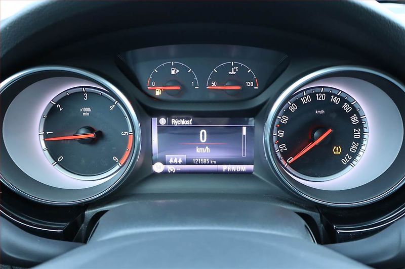 Opel Astra (2016) 1.6 CDTI, Automat, Serv.kniha - fotka 11 z 22