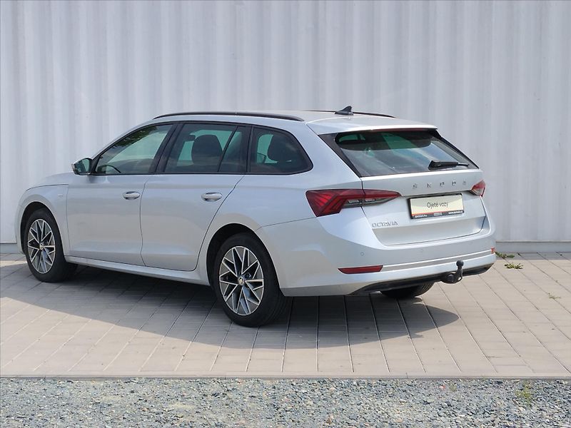 Škoda Octavia 2,0   Ambiente nezávislé topen - fotka 22 z 30