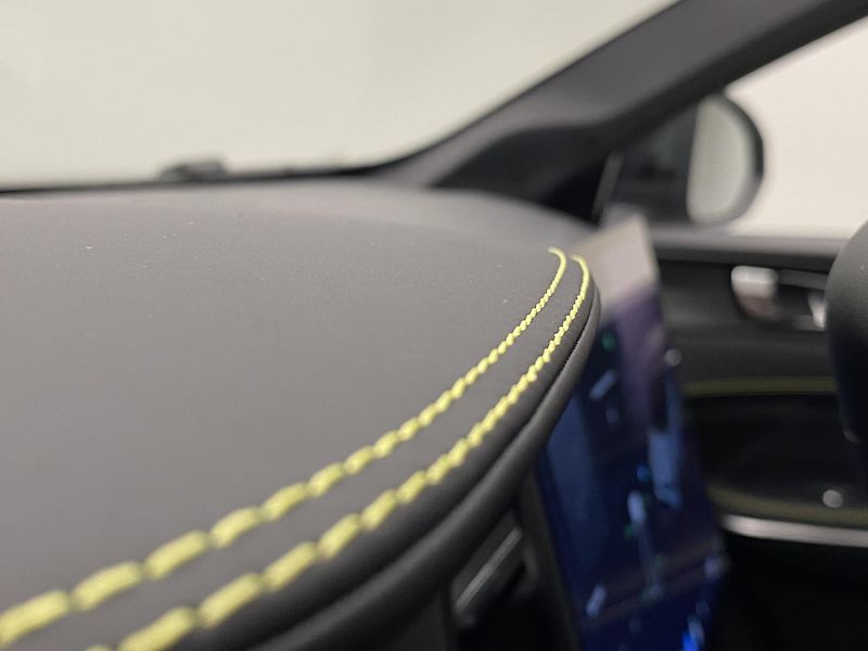 Lynk & Co 01 (2025) 01 CORE PHEV - fotka 35 z 90