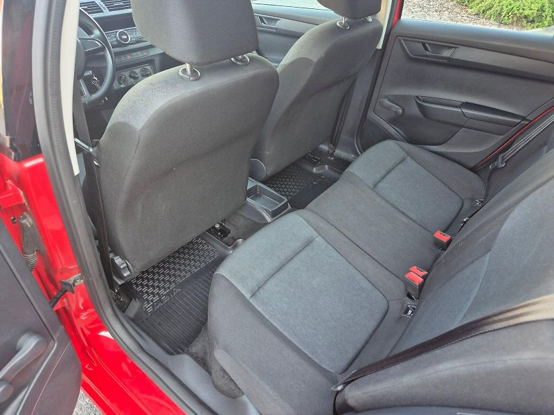 Škoda Fabia (2018) kombi Active 1.0 TSI 70 kW 5°m - fotka 14 z 25