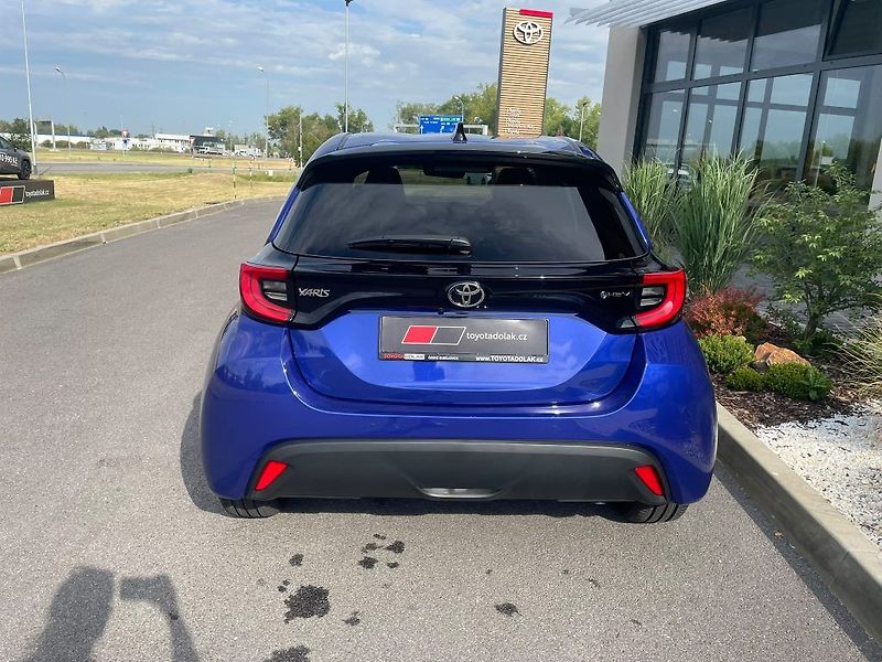 Toyota Yaris 1.5 Hybrid 116K Style - fotka 10 z 28
