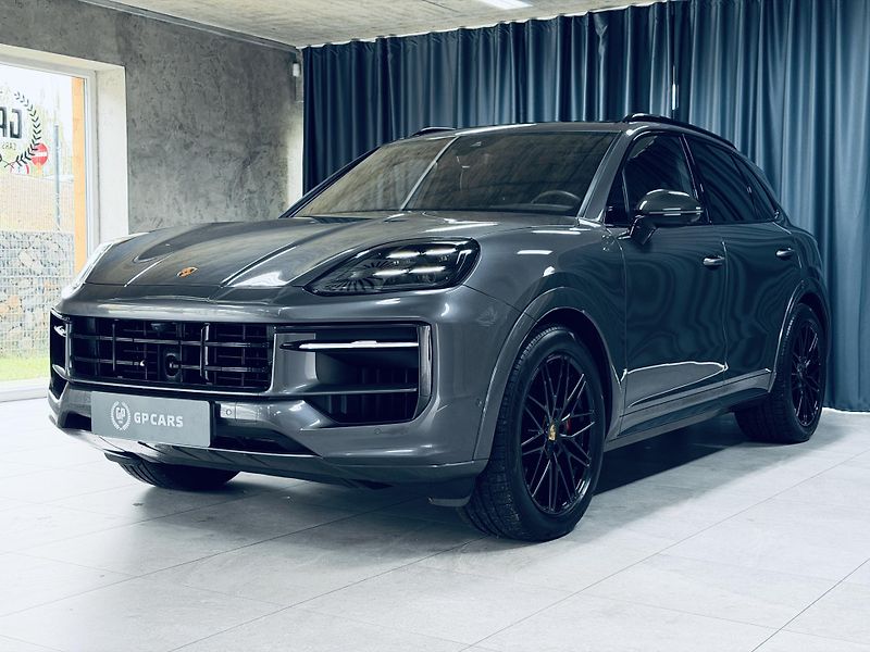 Porsche Cayenne (2024) S V8 CARBON EXT+INT MASAZE MAX - fotka 3 z 42