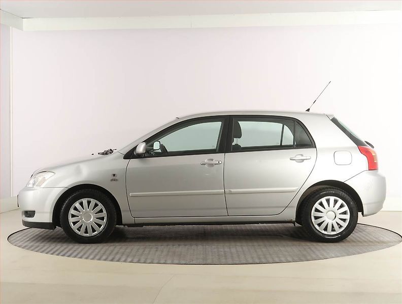 Toyota Corolla (2004) 2.0 D-4D, po STK, Klima - fotka 3 z 16
