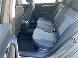 Volkswagen Passat (2011) 2.0TDi, 1.maj, Navi, park - náhled 10