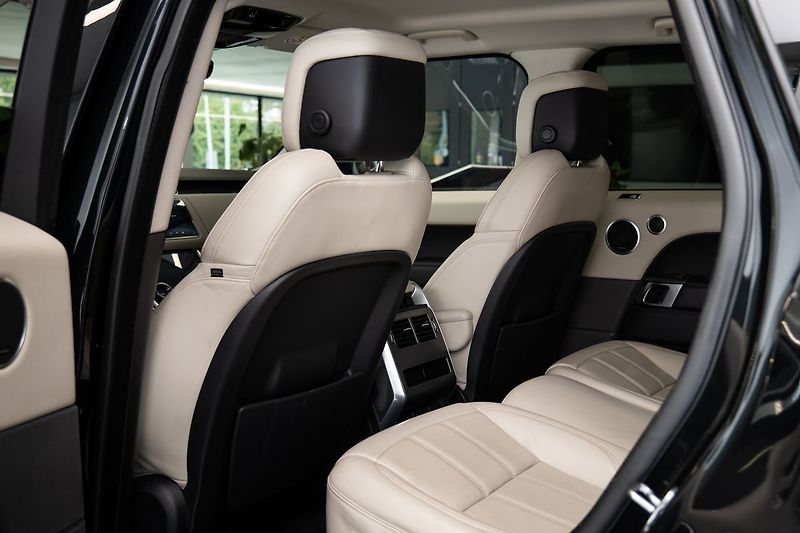 Land Rover Range Rover Sport D250 HSE Meridian - fotka 10 z 22