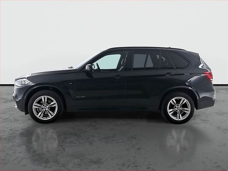 BMW X5 (2016) xDrive30d - fotka 3 z 24