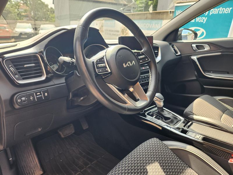 Kia XCeed 1.5-V ZÁRUCE-1. MAJ.-AUTOMAT - fotka 14 z 22