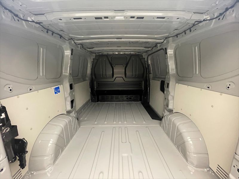 Volkswagen Transporter (2025) Nový T7 skříň TDI KR 6G - fotka 24 z 29