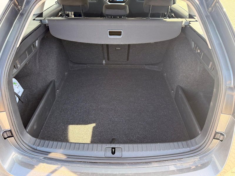 Škoda Octavia (2022) COM AMB TD 85/2.0 M6F - fotka 10 z 23
