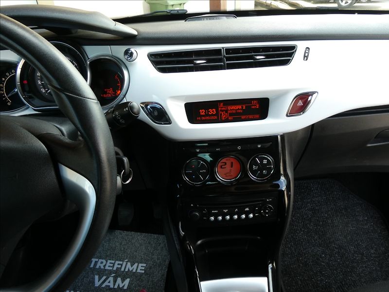 Citroën DS3 1,6 i 16V digi.klima, serviska - fotka 31 z 45