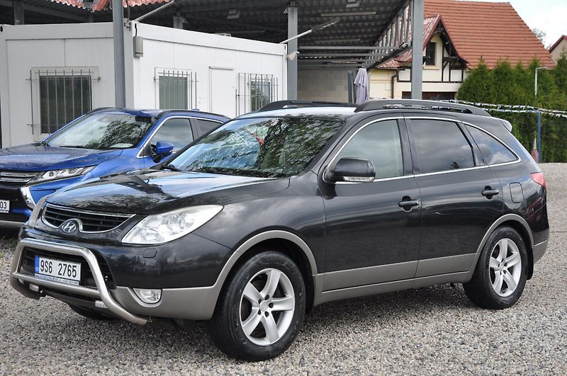 Hyundai ix55 3.0CRDi V6 24V 176kW - fotka 1 z 18