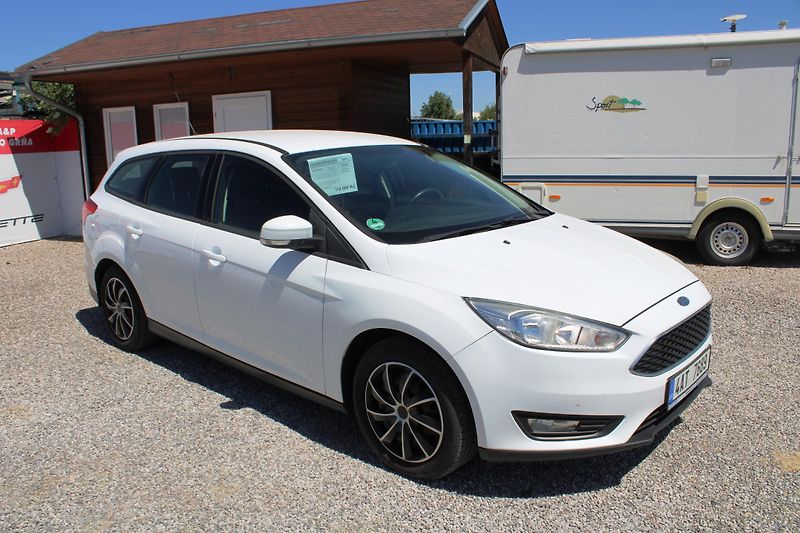 Ford Focus (2015) 1,6TDCI KLIMA ELOKNA  KOUP.CZ - fotka 1 z 16